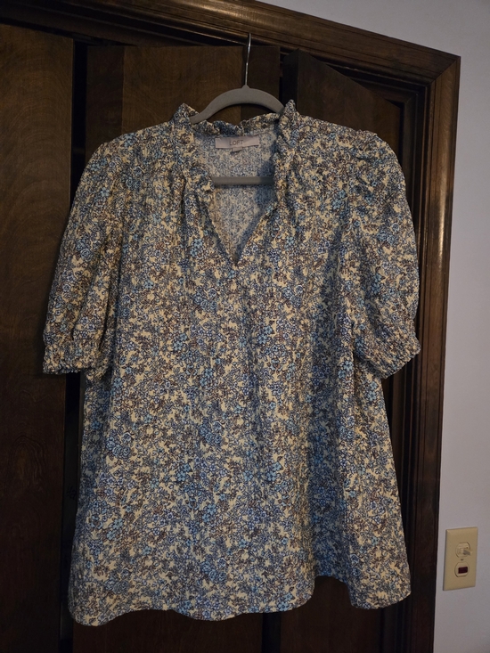 LOFT Tops - LOFT Blue and Creamy-Yellow Floral Puff-Sleeve Blouse